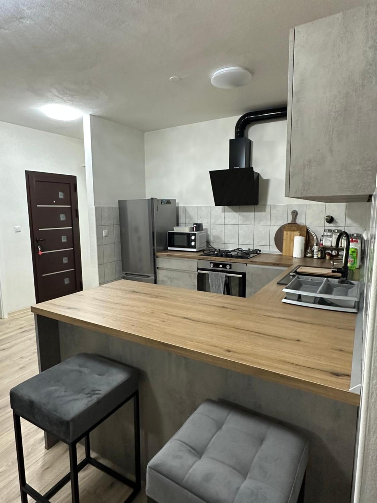 Apartment Three Roads Baška Voda Dış mekan fotoğraf