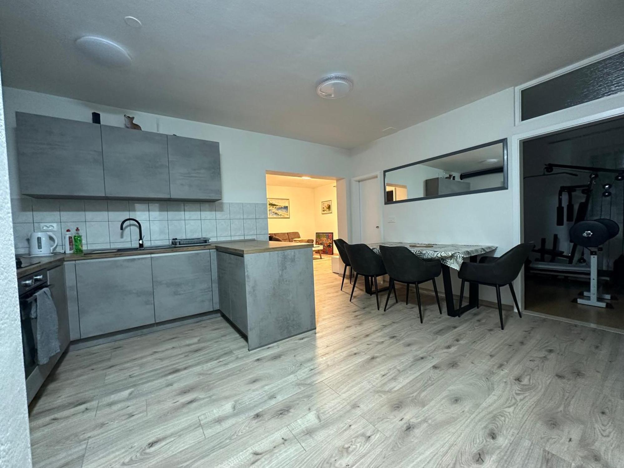 Apartment Three Roads Baška Voda Dış mekan fotoğraf